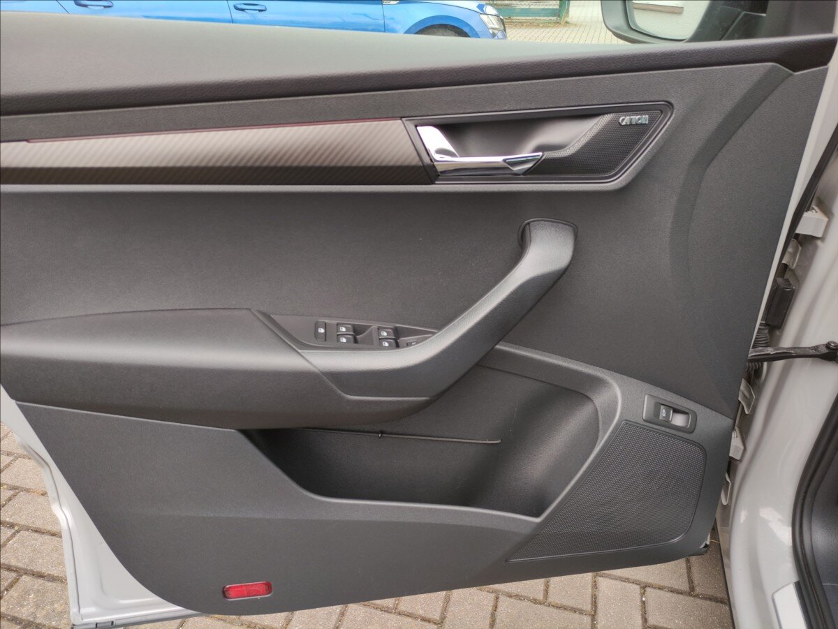 Škoda Karoq SUV / Terénní 1,5 l 110 kw