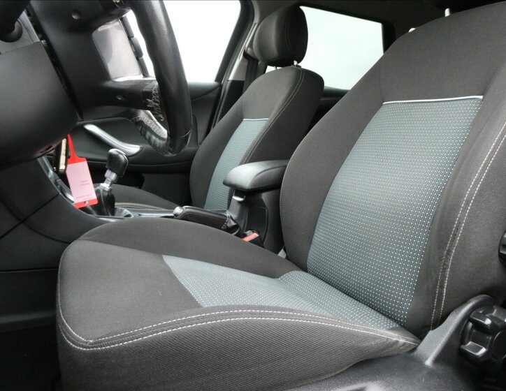 Ford Mondeo Kombi 1,6 l 85 kw