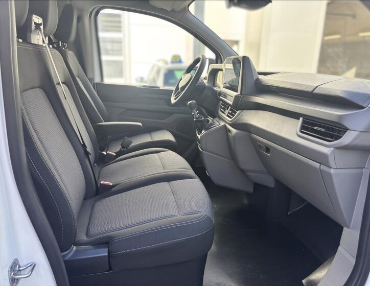 Volkswagen Caravelle Kombi 2,0 l 110 kw