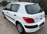 Peugeot 307 Hatchback 1,4 l 65 kw