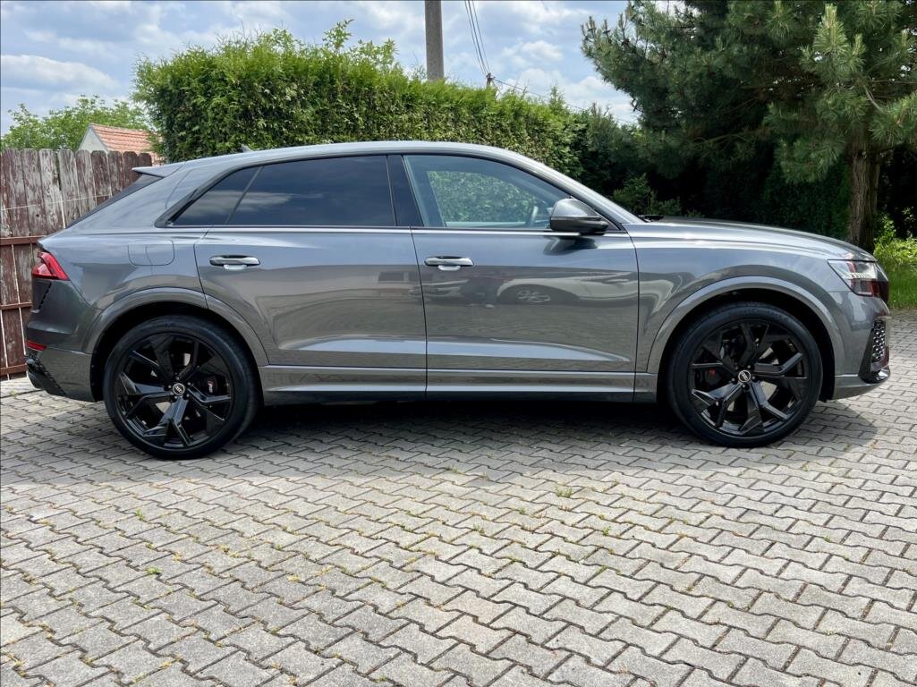 Audi RS Q8 SUV / Terénní 4,0 l 441 kw