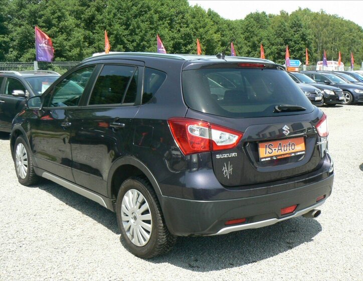 Suzuki SX4 S-Cross 4