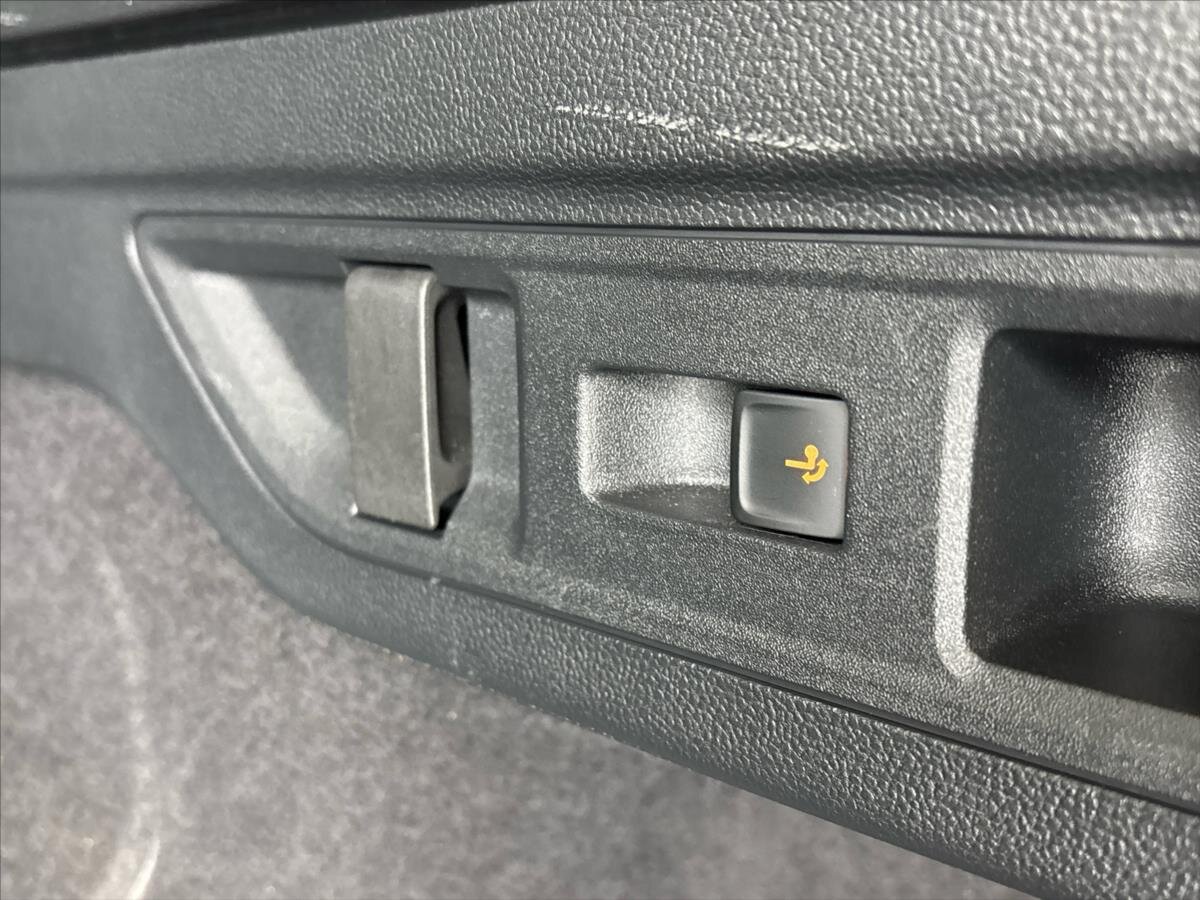 Škoda Superb Kombi 2,0 l 142 kw