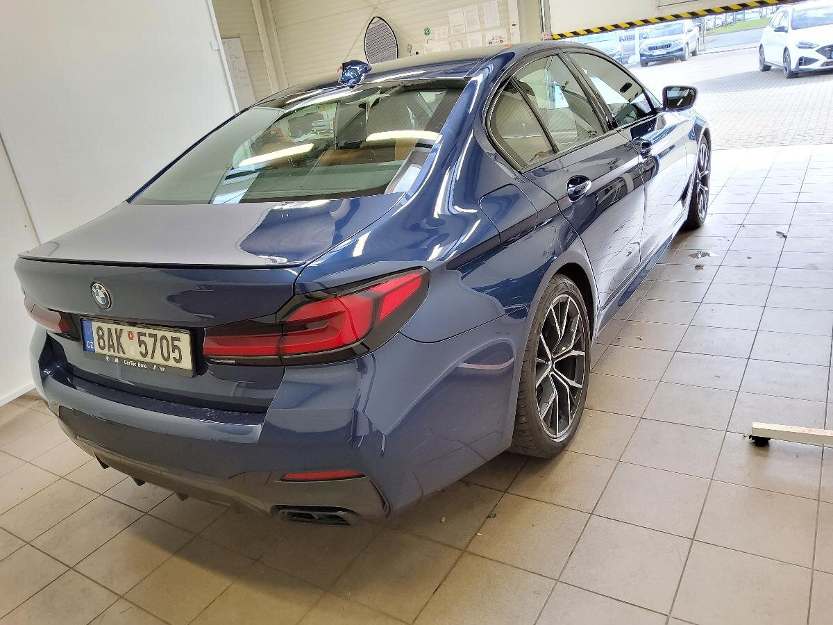BMW Řada 5 Sedan 4,4 l 390 kw