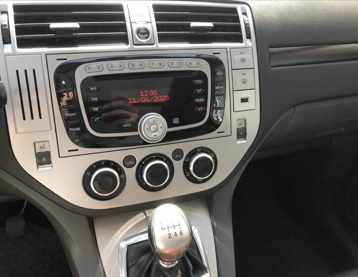 Ford Kuga SUV / Terénní 2,0 l 120 kw