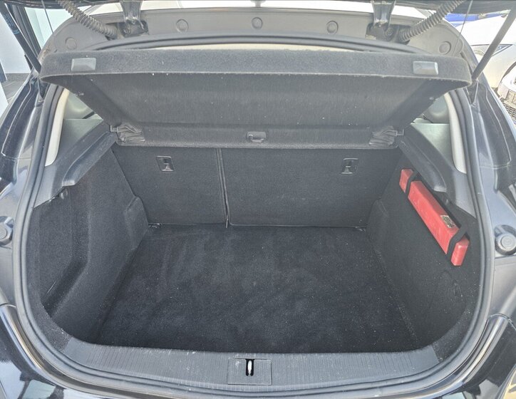 Opel Astra Hatchback 1,6 l 132 kw