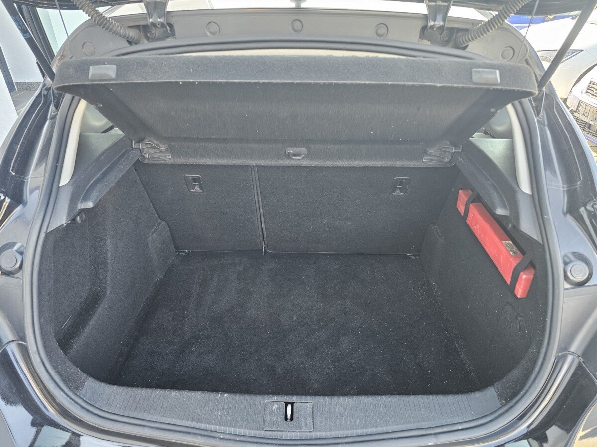 Opel Astra Hatchback 1,6 l 132 kw