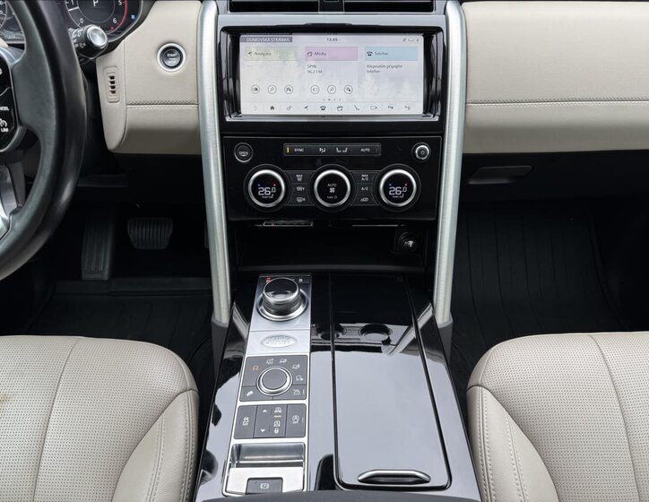 Land Rover Discovery 16