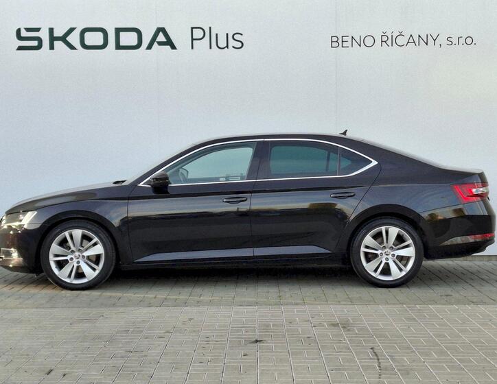 Škoda Superb 3