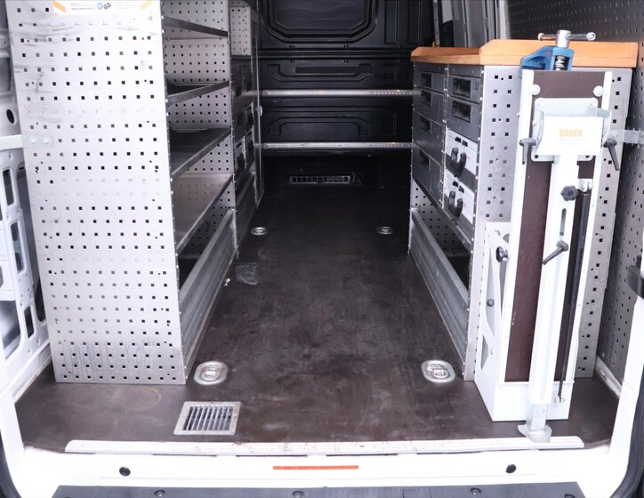 Volkswagen Crafter Skříň 2,0 l 130 kw