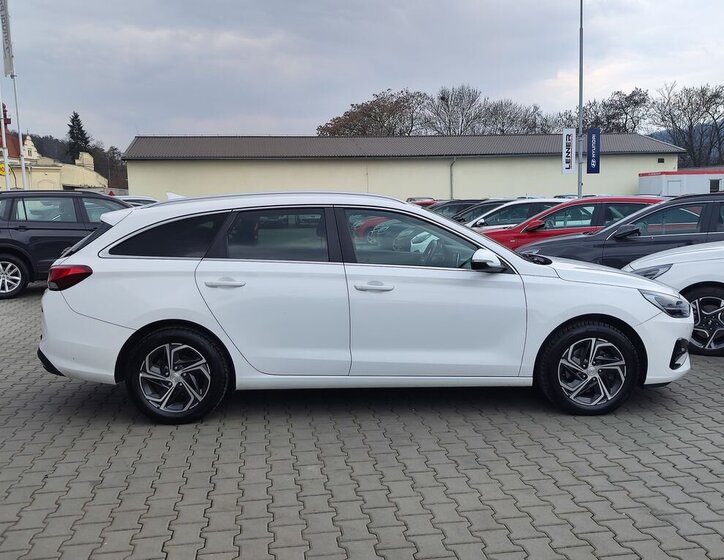 Hyundai i30 Kombi 1,6 l 85 kw