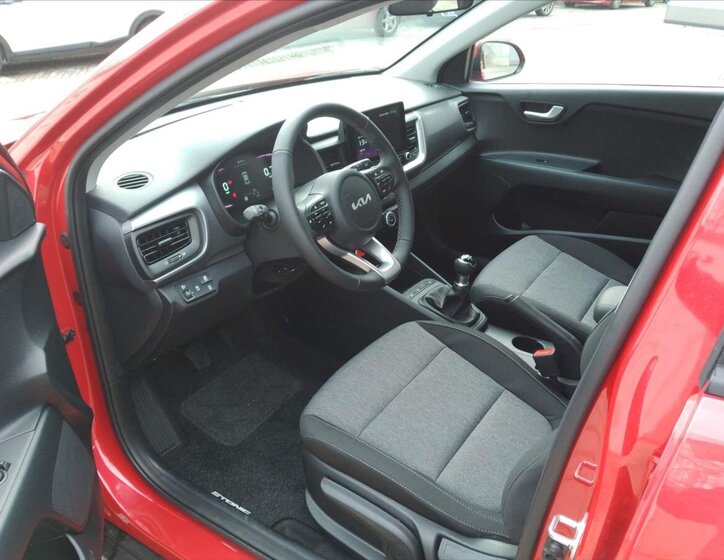 KIA Stonic 6