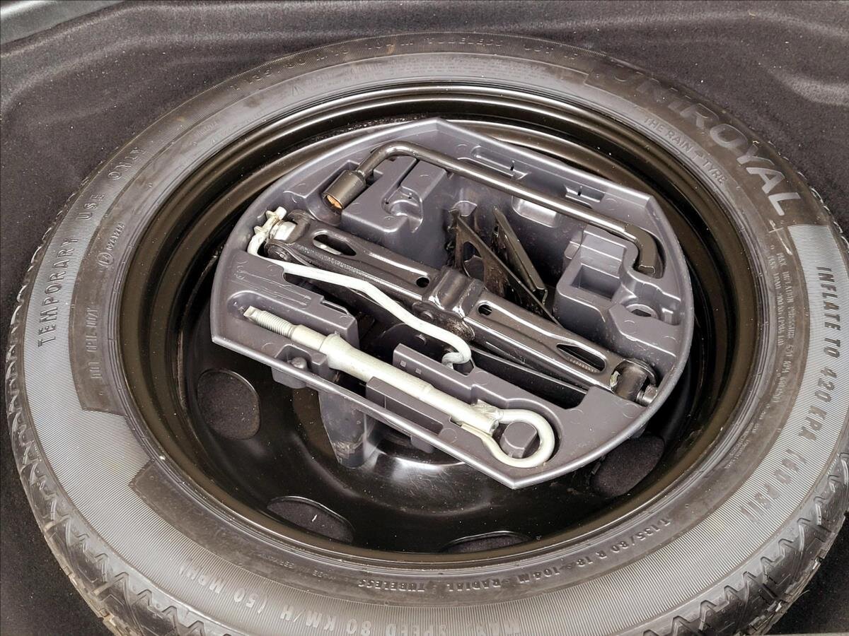 Peugeot 3008 SUV / Terénní 1,5 l 96 kw