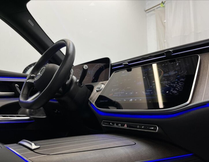 Mercedes-Benz Třídy E 16