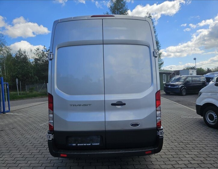 Ford Transit 5