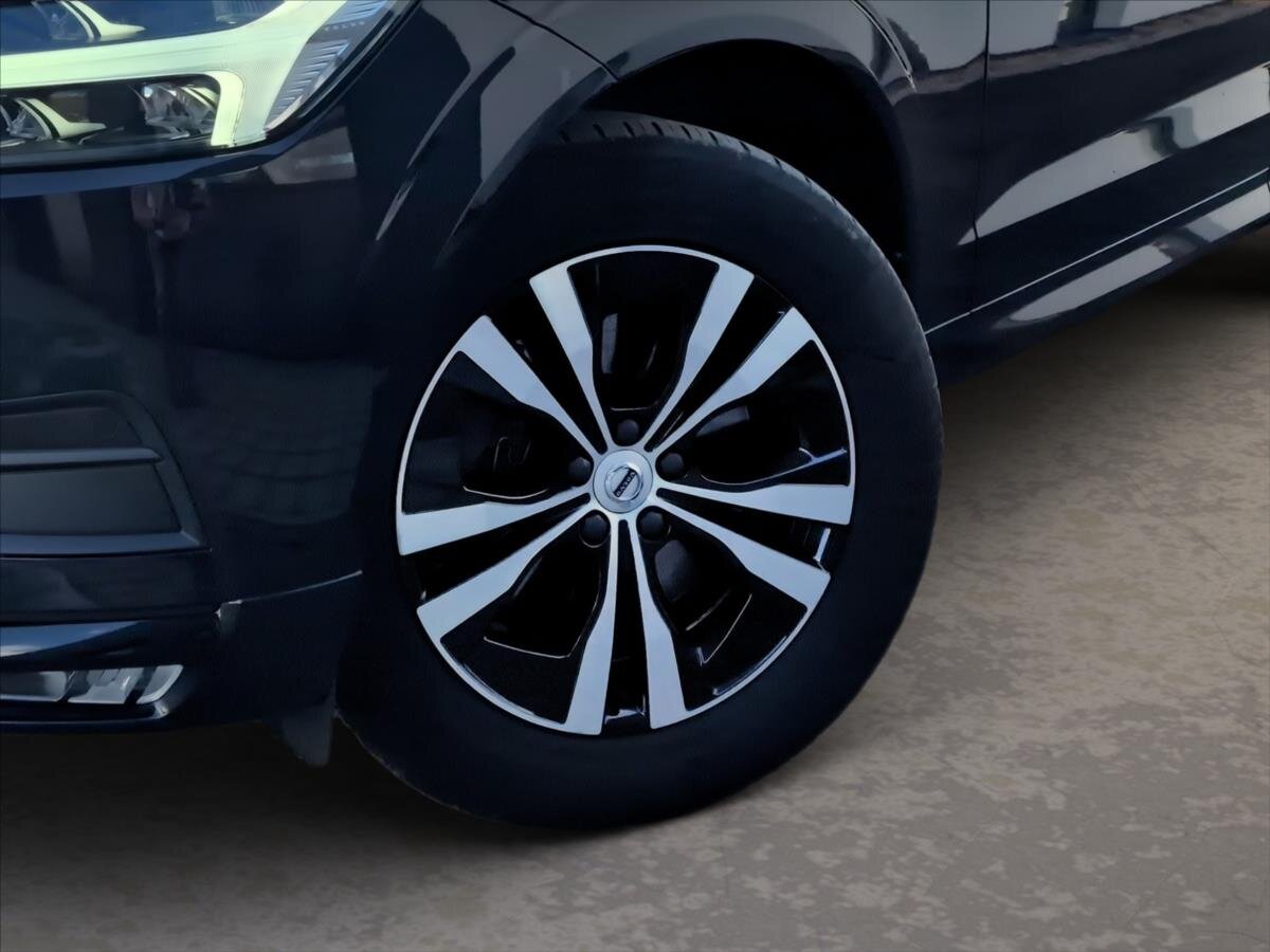 Volvo XC60 SUV / Terénní 2,0 l 145 kw