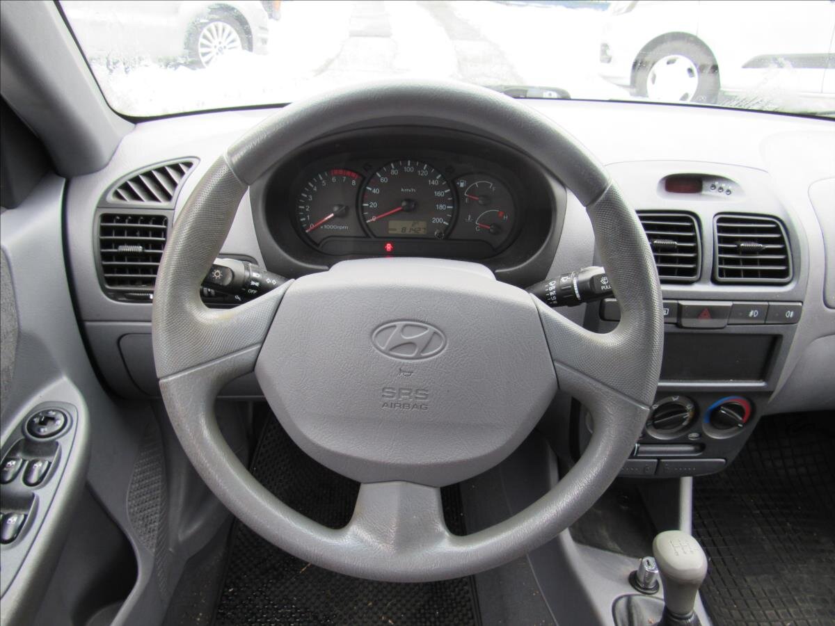 Hyundai Accent Liftback 1,3 l 63 kw