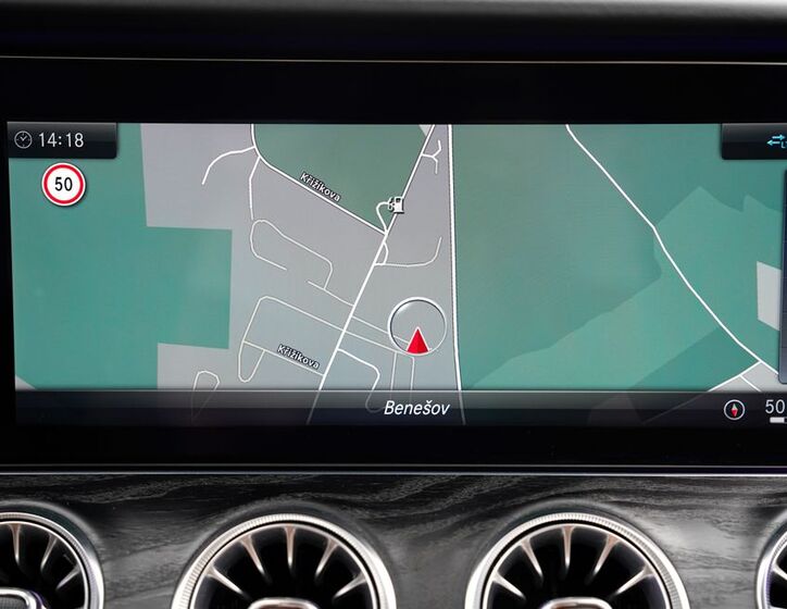 Mercedes-Benz Třídy E 42