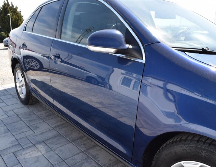 Volkswagen Jetta Sedan / Limuzína 1,9 l 77 kw