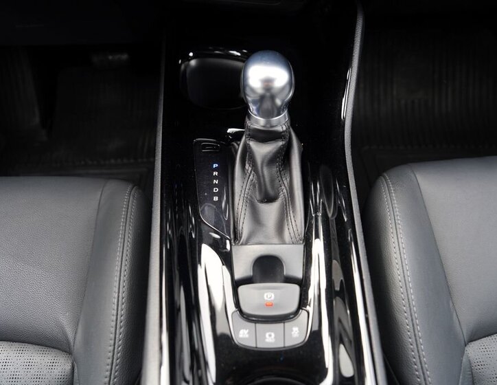 Toyota C-HR Hatchback 1,8 l 125 kw