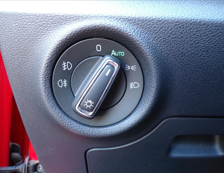 Škoda Kamiq Hatchback 999,0 70 kw