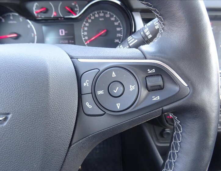 Opel Crossland X MPV 1,2 l 61 kw