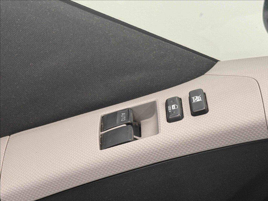 Toyota Yaris Hatchback 1,3 l 64 kw