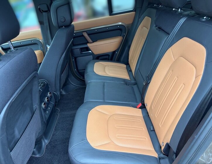 Land Rover Defender SUV / Terénní 3,0 l 294 kw