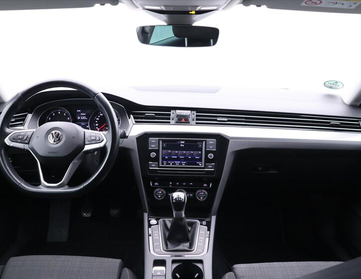 Volkswagen Passat Kombi 1,5 l 110 kw