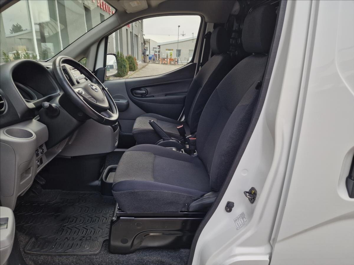Nissan e-NV200