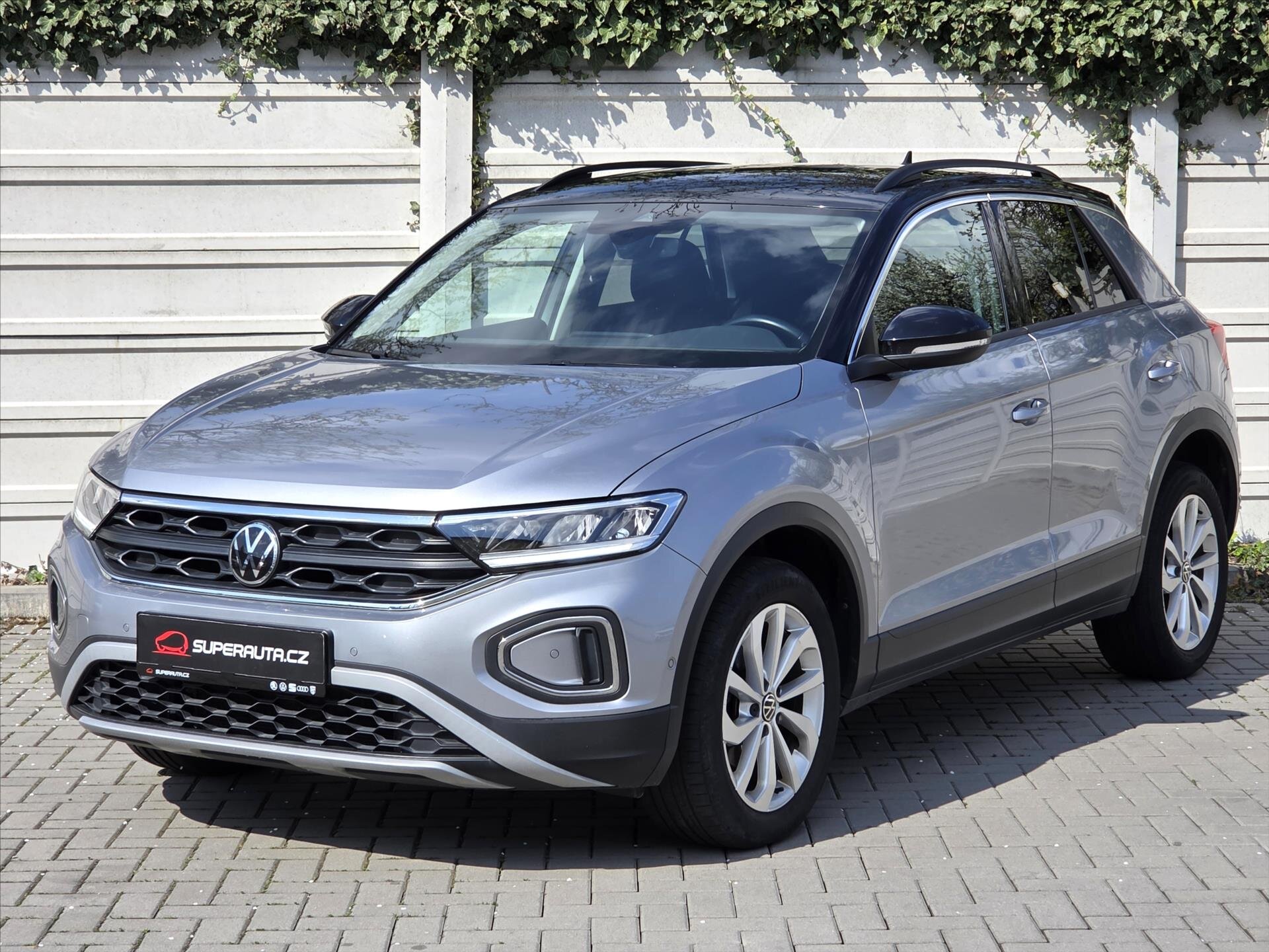 Volkswagen T-Roc SUV / Terénní 1,5 l 110 kw