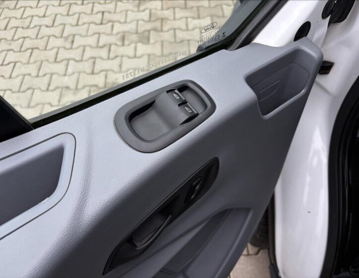 Ford Transit Ostatní 2,0 l 96 kw
