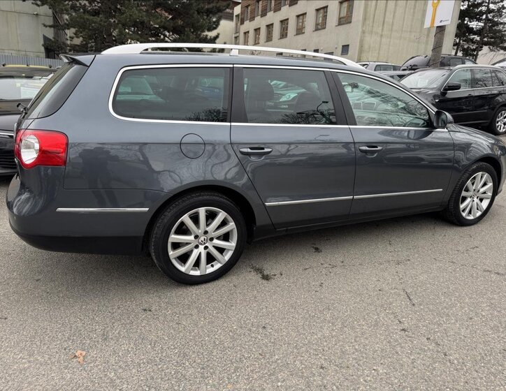 Volkswagen Passat Kombi 2,0 l 103 kw