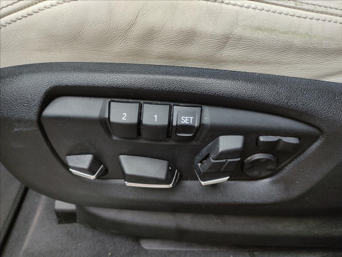 BMW X6 SUV 3,0 l 230 kw