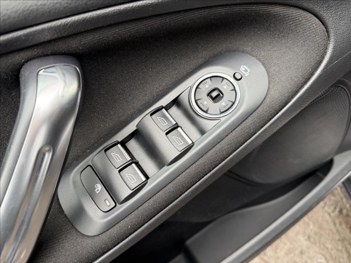 Ford S-MAX MPV 2,2 l 147 kw