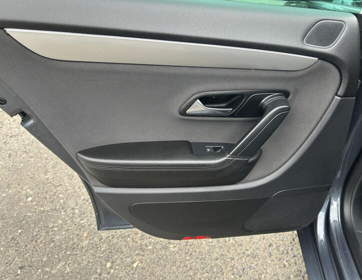 Volkswagen Passat CC 34