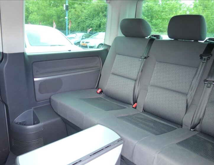 Volkswagen Multivan Kombi 2,5 l 128 kw