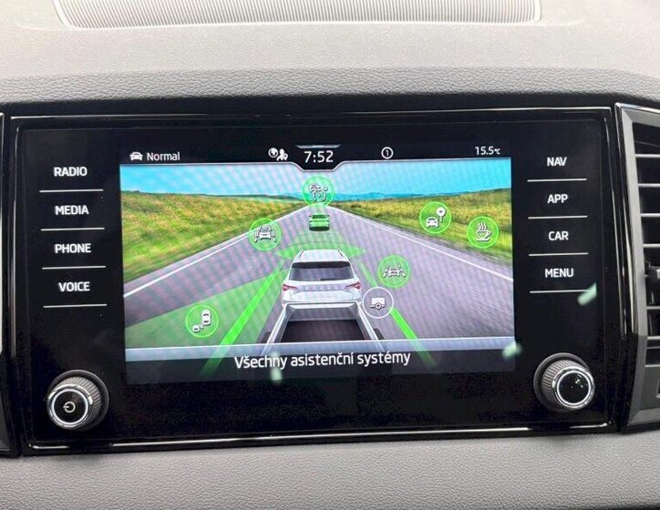 Škoda Karoq SUV 1,5 l 110 kw