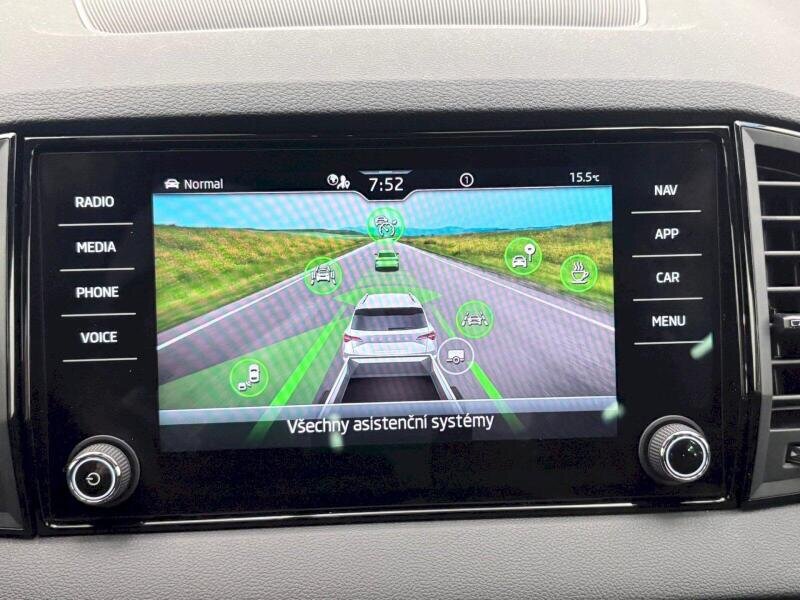 Škoda Karoq SUV 1,5 l 110 kw