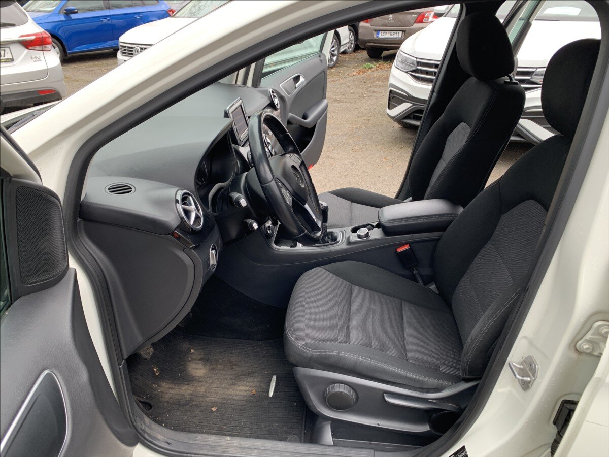 Mercedes-Benz Třídy B Hatchback 1,6 l 90 kw