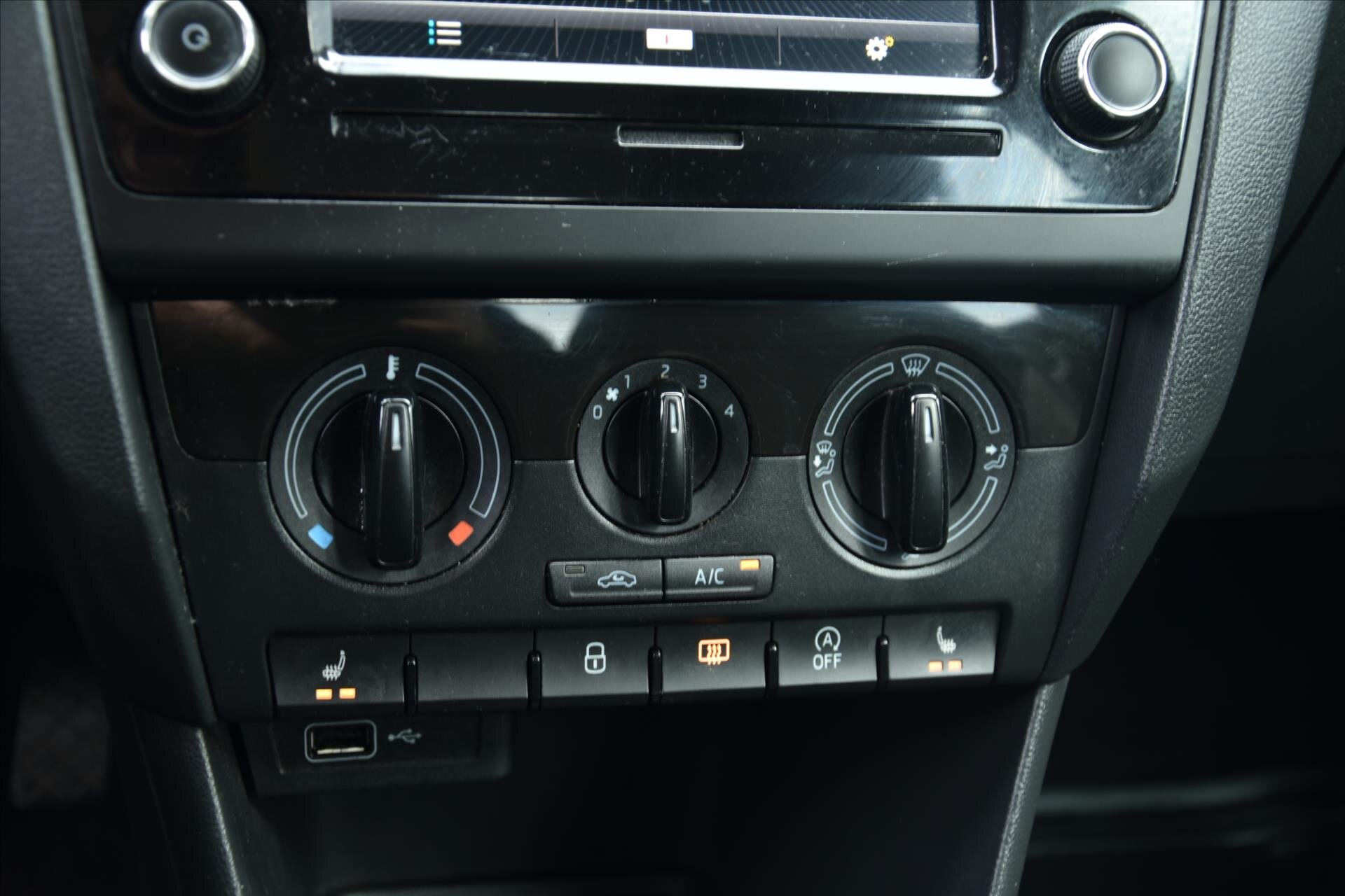Škoda Rapid Liftback 999,0 81 kw