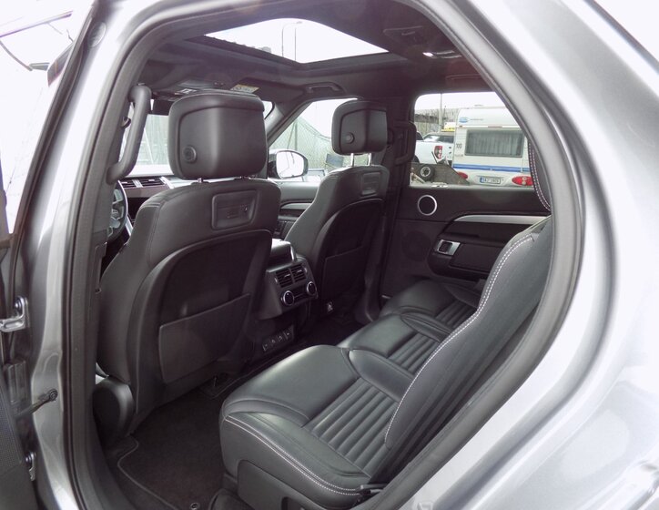 Land Rover Discovery 12