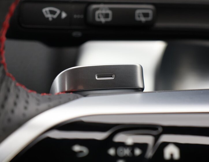 Mercedes-Benz GLB 28