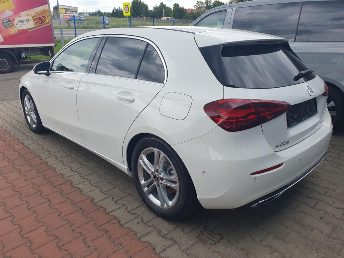 Mercedes-Benz Třídy A Hatchback 2,0 l 150 kw