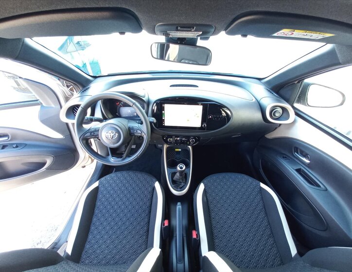 Toyota Aygo Hatchback 998,0 53 kw