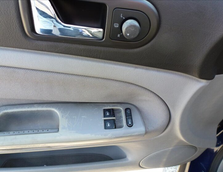 Volkswagen Passat Kombi 1,6 l 74 kw