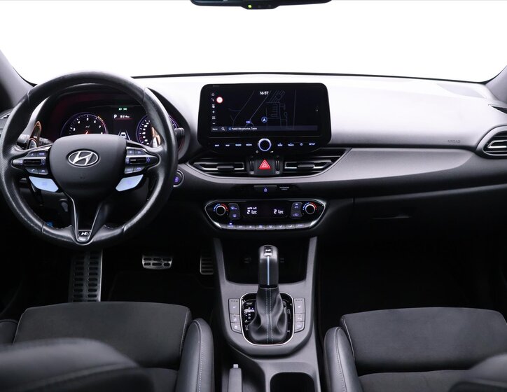 Hyundai i30 Liftback 2,0 l 206 kw