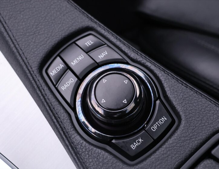 BMW Řada 6 Sedan / Limuzína 3,0 l 230 kw