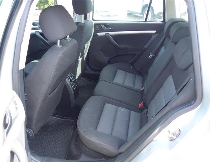 Škoda Octavia Kombi 2,0 l 103 kw