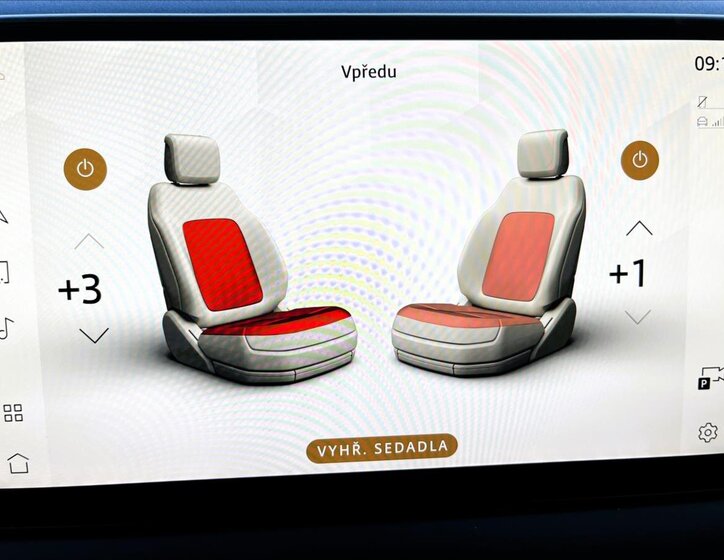 Land Rover Defender 10